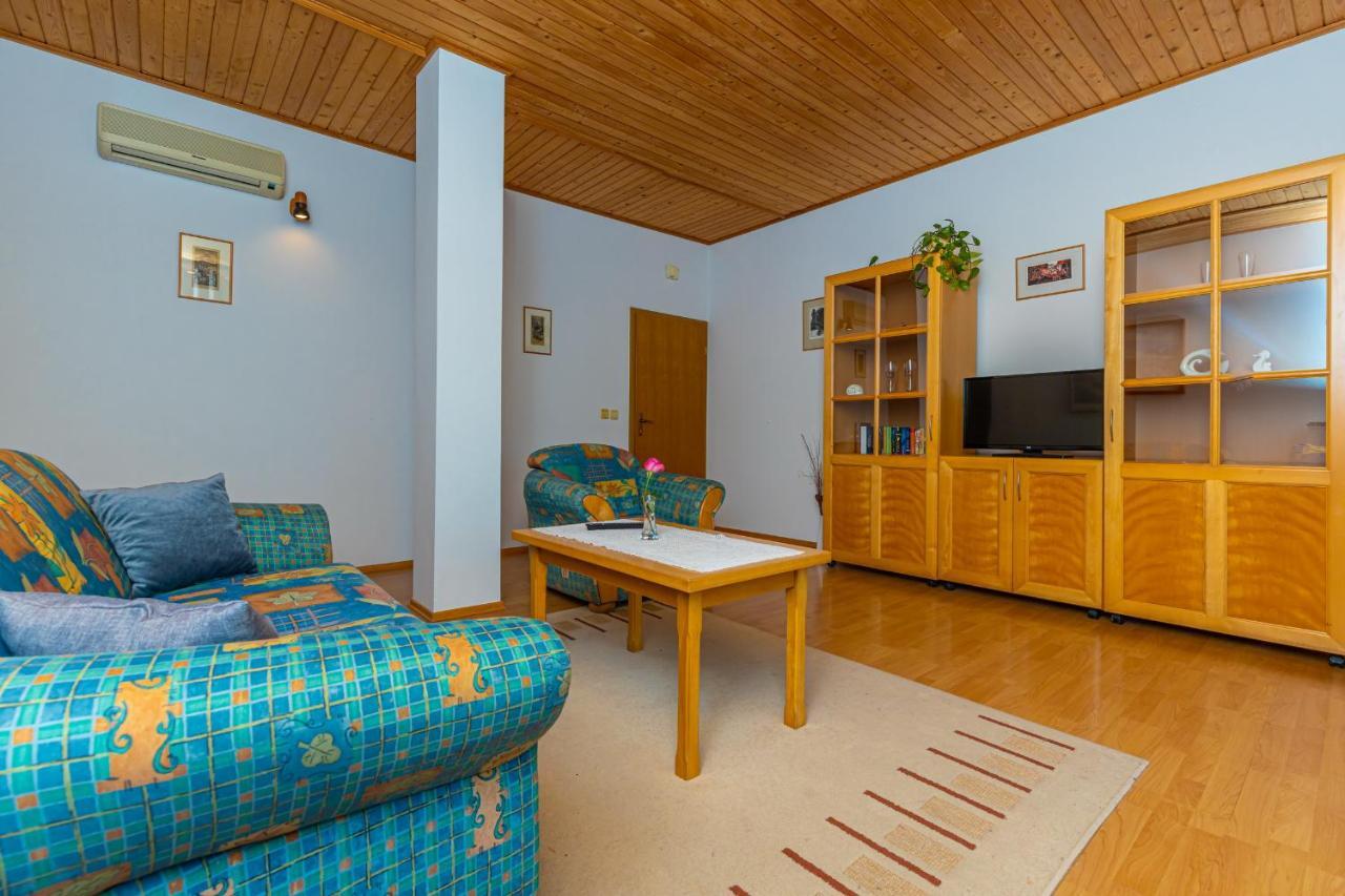 Vacattio Apartment 2 Криквеница Екстериор снимка