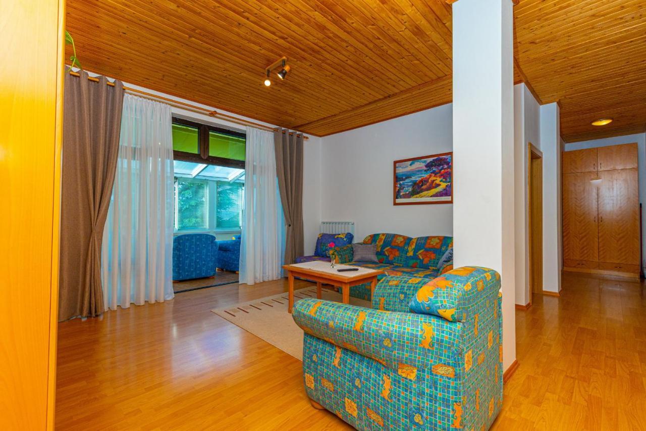Vacattio Apartment 2 Криквеница Екстериор снимка